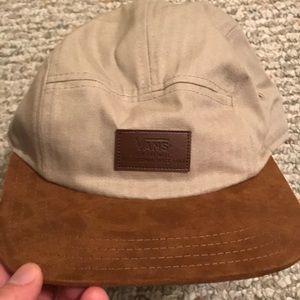 Vans Camper 5 panel Leather Strap Back Hat